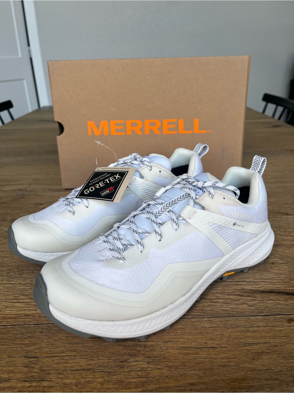 Size 9.5 Men’s Merrell MQM 3 GTX White/Grey Hiking Shoes J500555